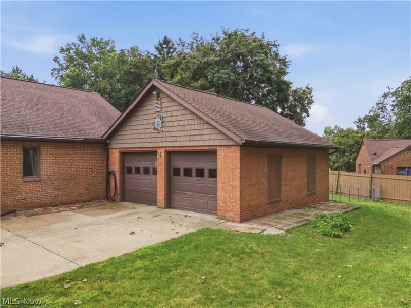 2260 Englewood Avenue , Akron, OH 44312 Photo 3