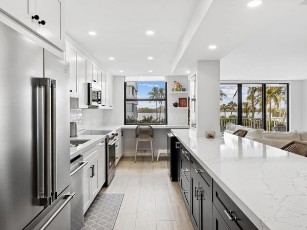 2860 S Ocean Boulevard S, Unit 201, Palm Beach, FL 33480