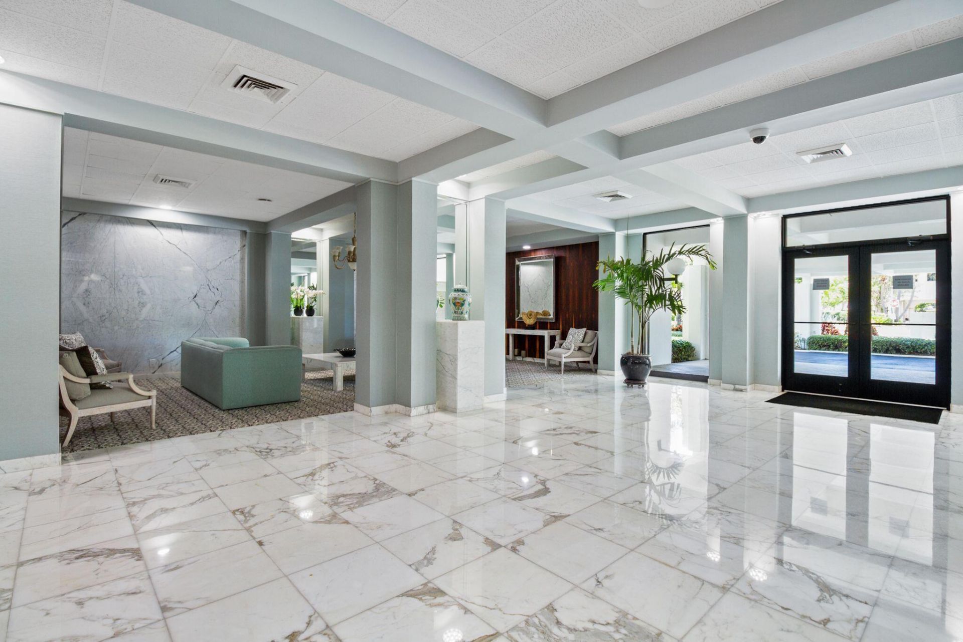 2860 S Ocean Boulevard S, Unit 201, Palm Beach, FL 33480 Photo