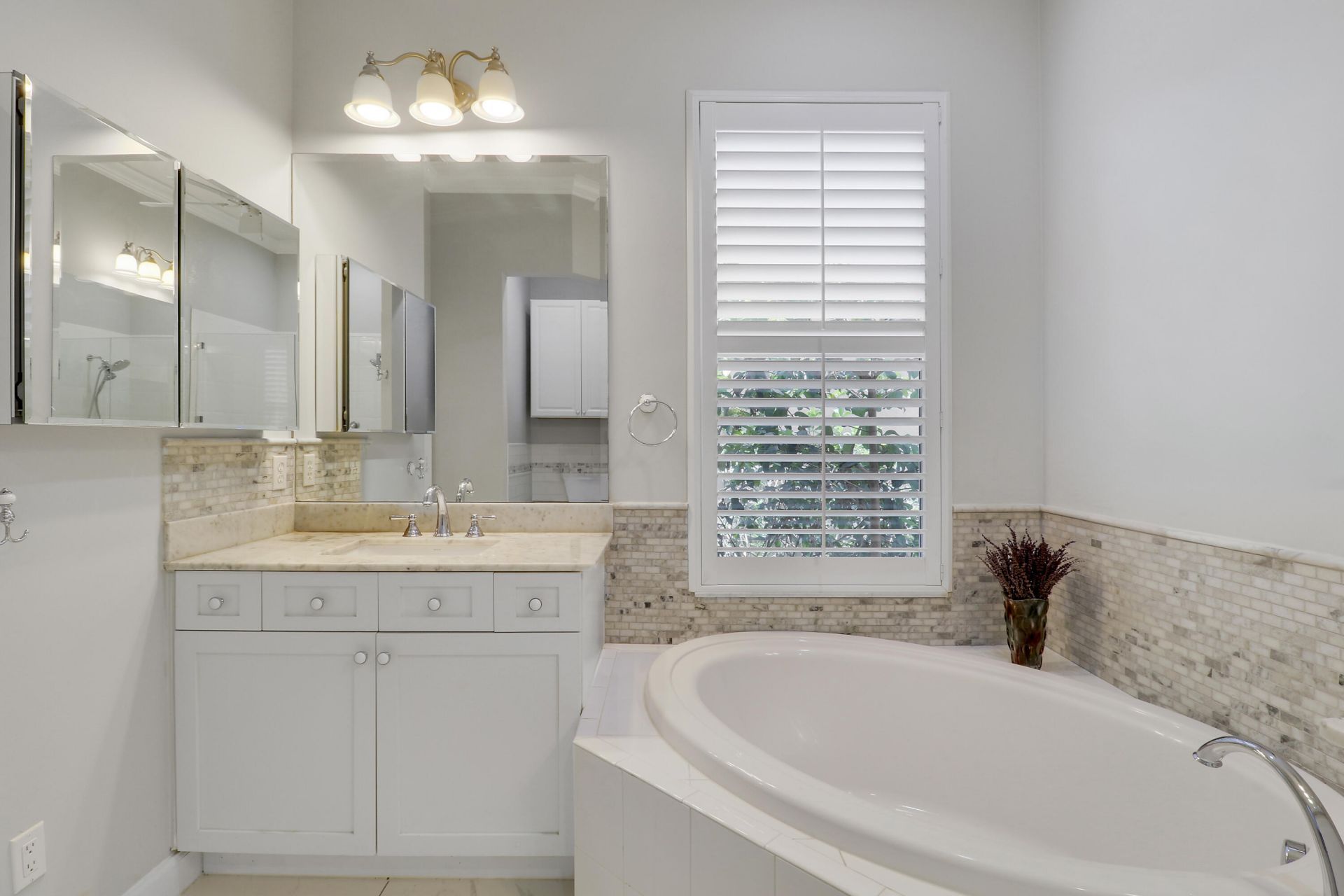 7664 Greenbrier Circle, Port Saint Lucie, FL 34986 Photo
