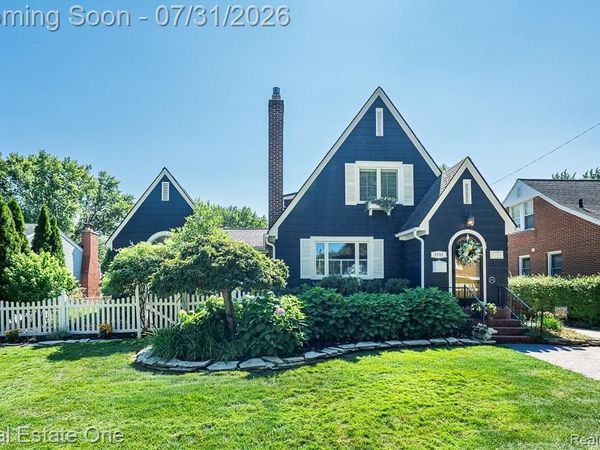 2731 Bamlet Road, Royal Oak, Mi 48073