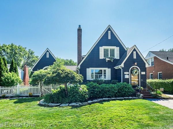 2731 Bamlet Road, Royal Oak, Mi 48073