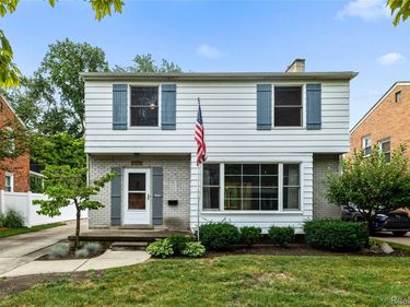 1877 Rosemont Road, Berkley, Mi 48072