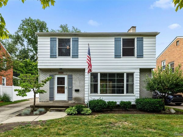 1877 Rosemont Road, Berkley, Mi 48072