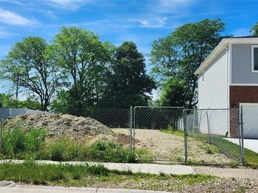 3725 Oxford Road, Berkley, Mi 48072