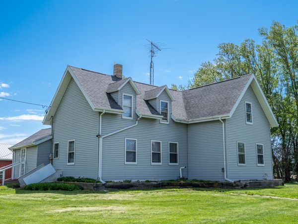 1274 Whitney Road , Amboy, IL 61310