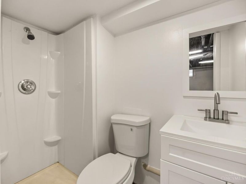 3743 Darwin Avenue, Cincinnati, OH 45211 Photo 27