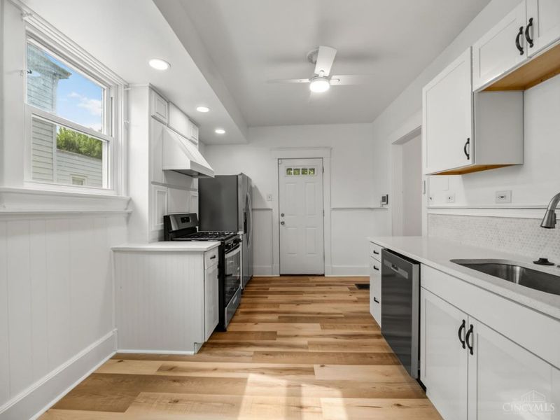 3743 Darwin Avenue, Cincinnati, OH 45211 Photo 5