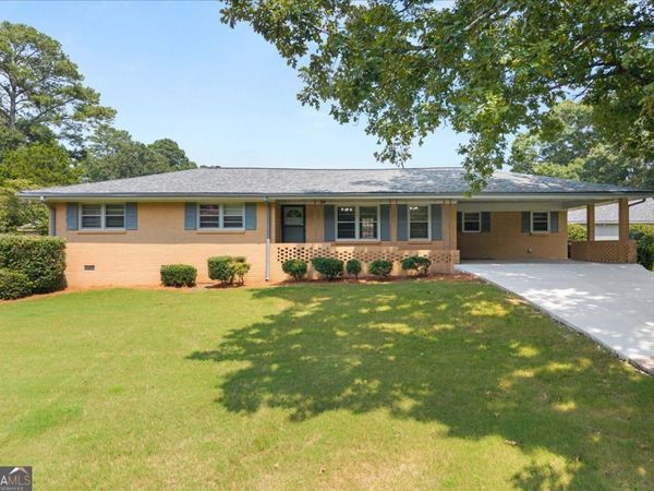 454 Hilltop Road SW, Conyers, GA 30094