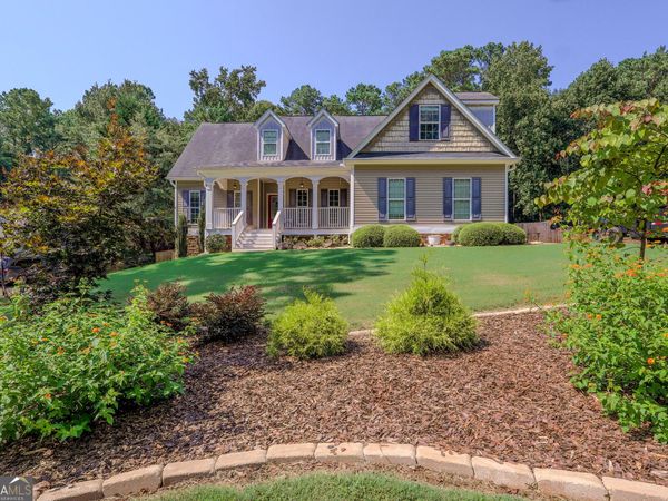 100 Chapman Oak Drive, Newnan, GA 30265