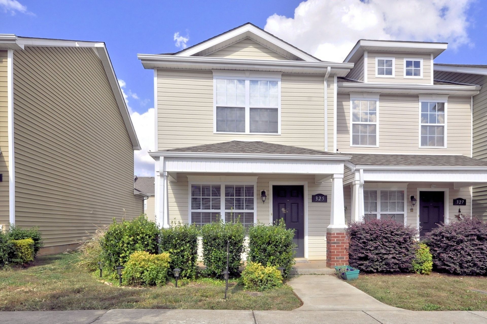 325 Sam Houston Circle, Clarksville, TN 37040 Main Photo