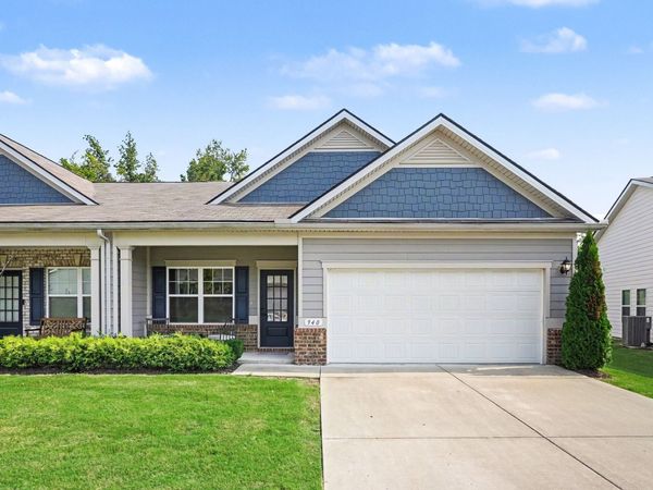940 Millstream Dr , Nashville, TN 37218