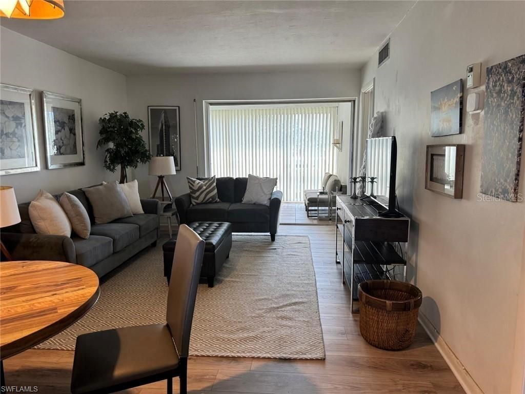 1900 Alamanda Drive , Unit 303, Naples, FL 34102 Photo