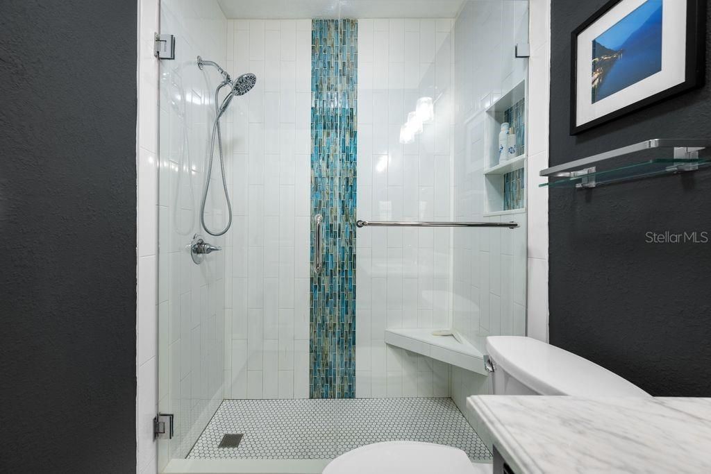 328 Bayview Drive Ne, Saint Petersburg, FL 33704 Photo