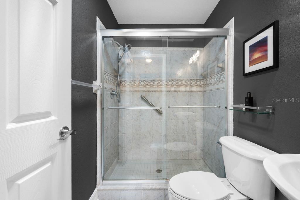 328 Bayview Drive Ne, Saint Petersburg, FL 33704 Photo