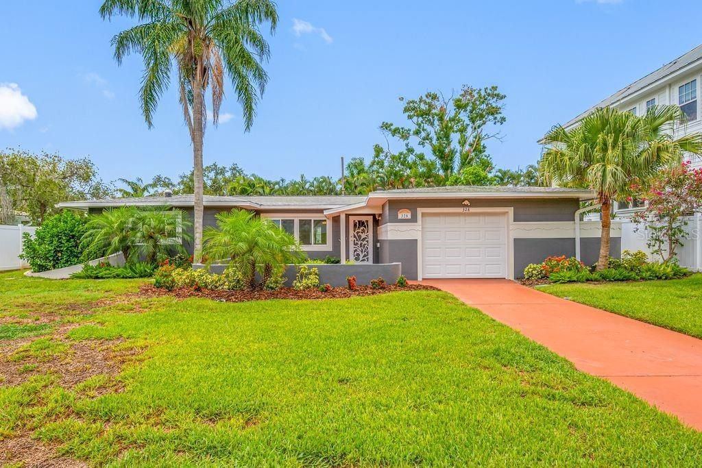 328 Bayview Drive Ne, Saint Petersburg, FL 33704 Photo