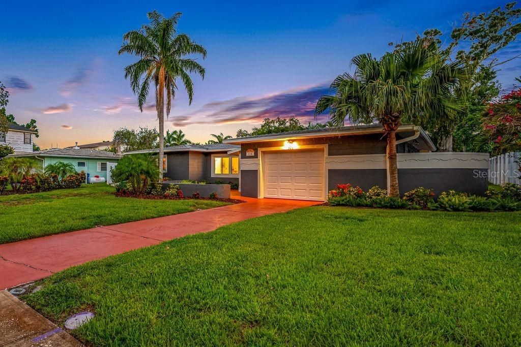 328 Bayview Drive Ne, Saint Petersburg, FL 33704 Photo