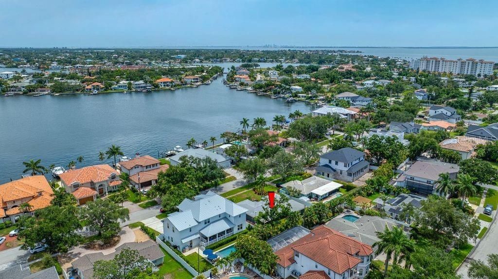 328 Bayview Drive Ne, Saint Petersburg, FL 33704 Photo