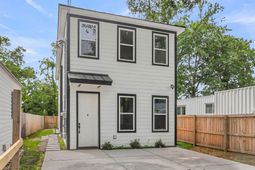 1983 Macon Avenue photo 4