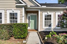 7312 Coopers Hawk Drive photo 4