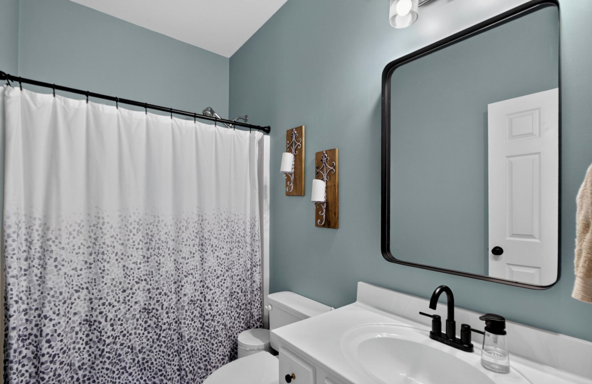 7312 Coopers Hawk Drive Photo 22
