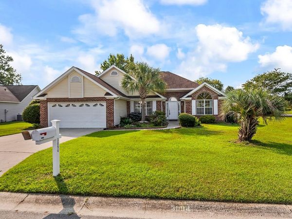 3894 Stillwood Dr., Myrtle Beach, SC 29588
