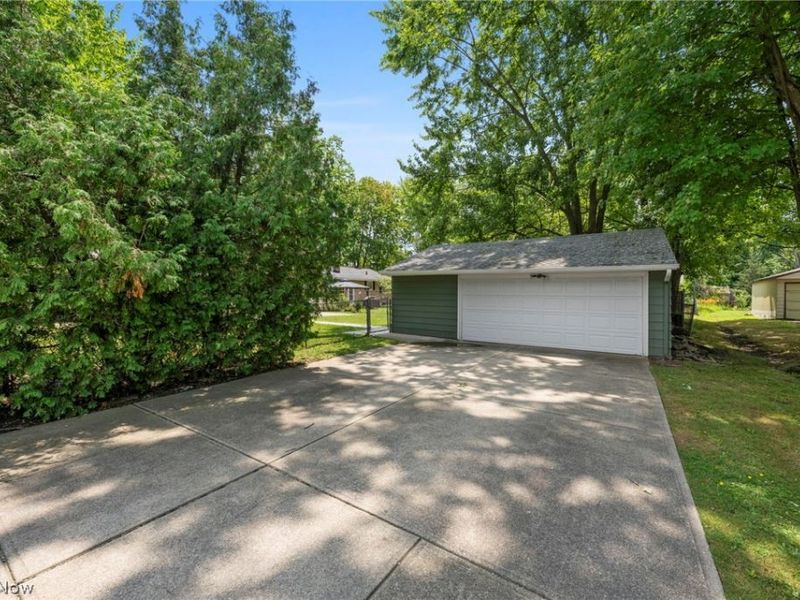 38380 Hurricane Drive , Willoughby, OH 44094 Photo 30
