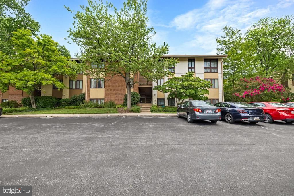 11 HAMILL ROAD, BALTIMORE, MD 21210