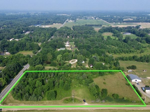 9653 52nd Avenue, Allendale, MI 49401