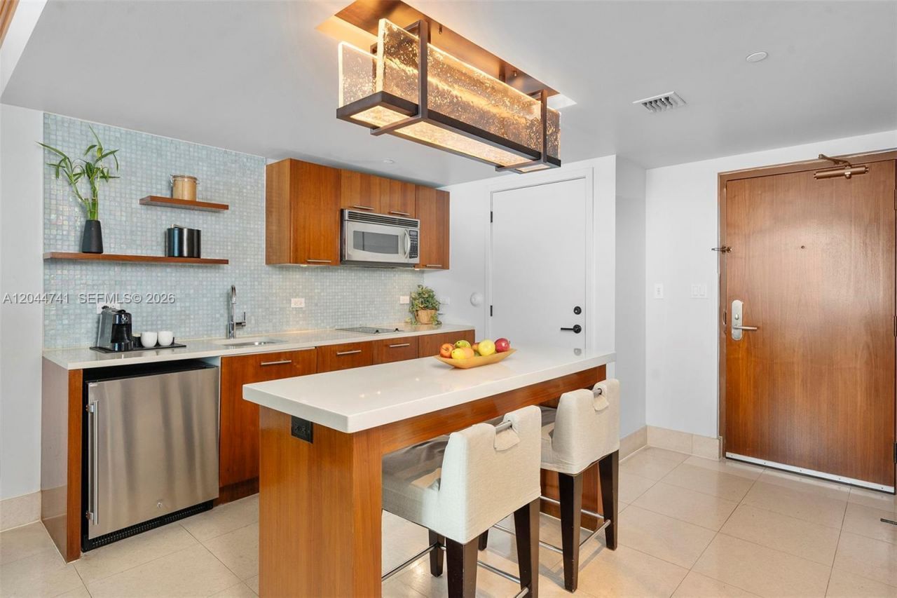 Please Call For Address, Unit 910, Miami Beach, FL 33141 Photo
