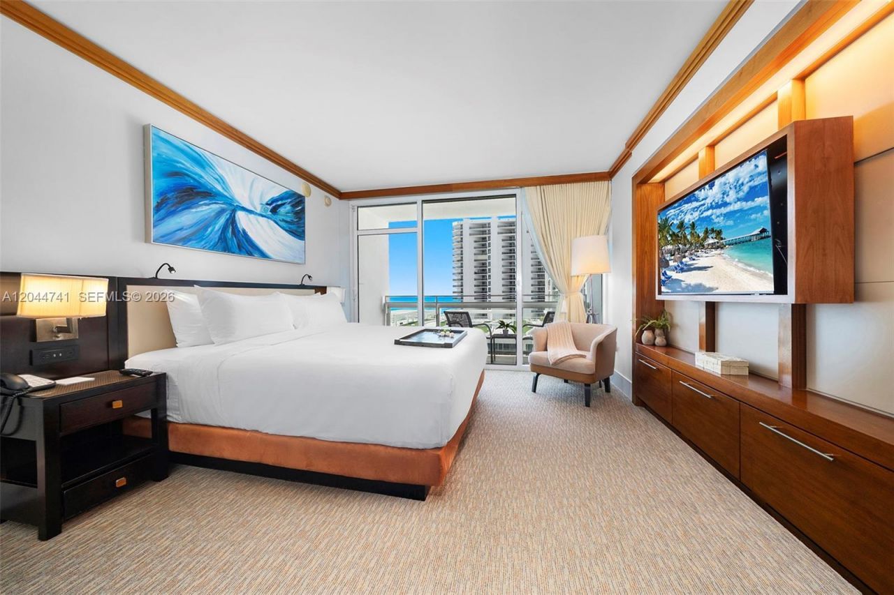 Please Call For Address, Unit 910, Miami Beach, FL 33141 Photo