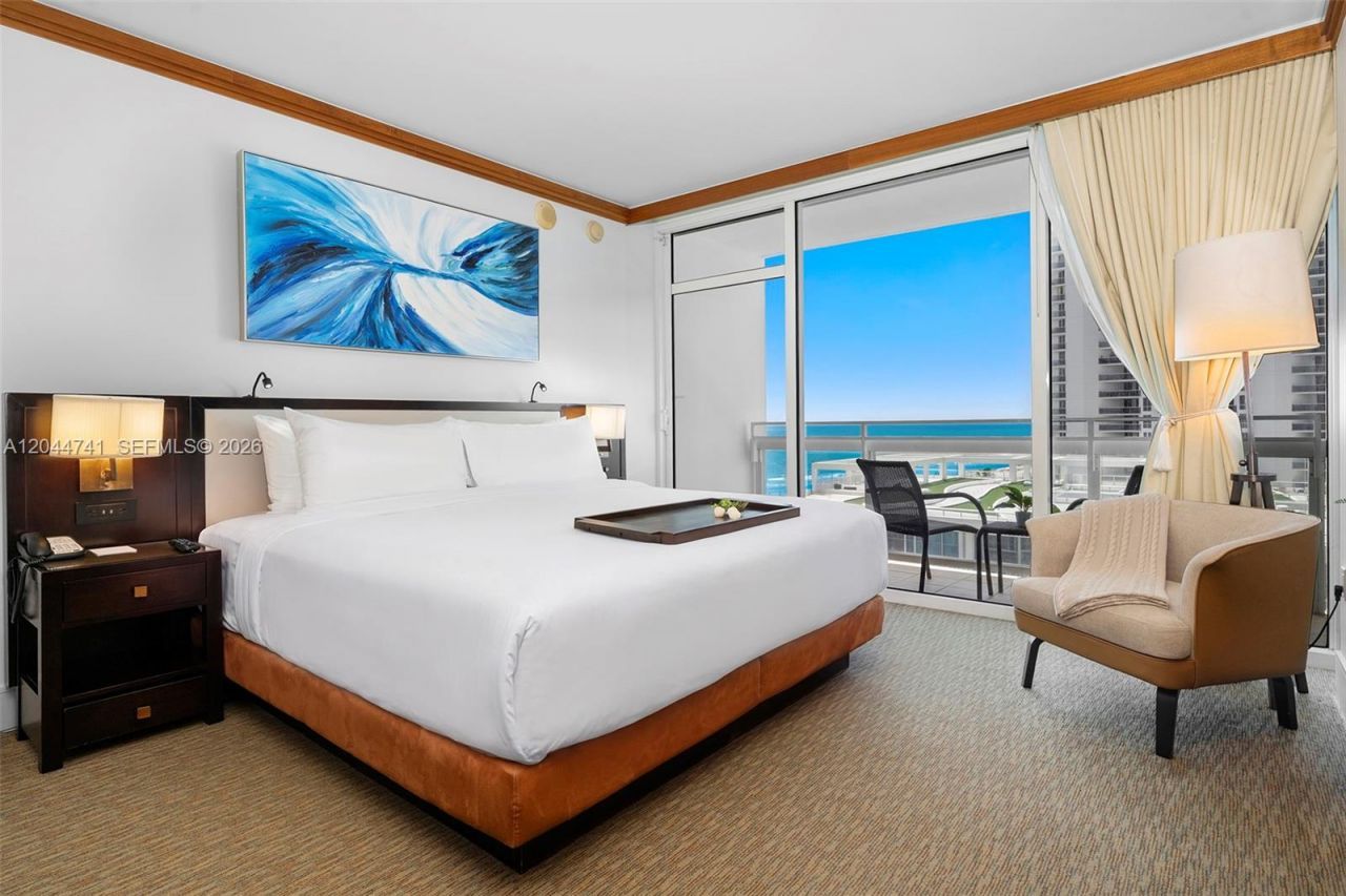 Please Call For Address, Unit 910, Miami Beach, FL 33141 Photo