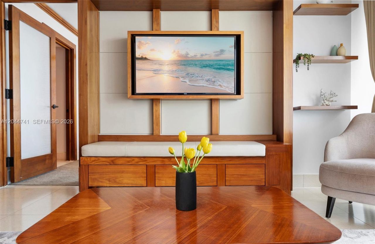 Please Call For Address, Unit 910, Miami Beach, FL 33141 Photo