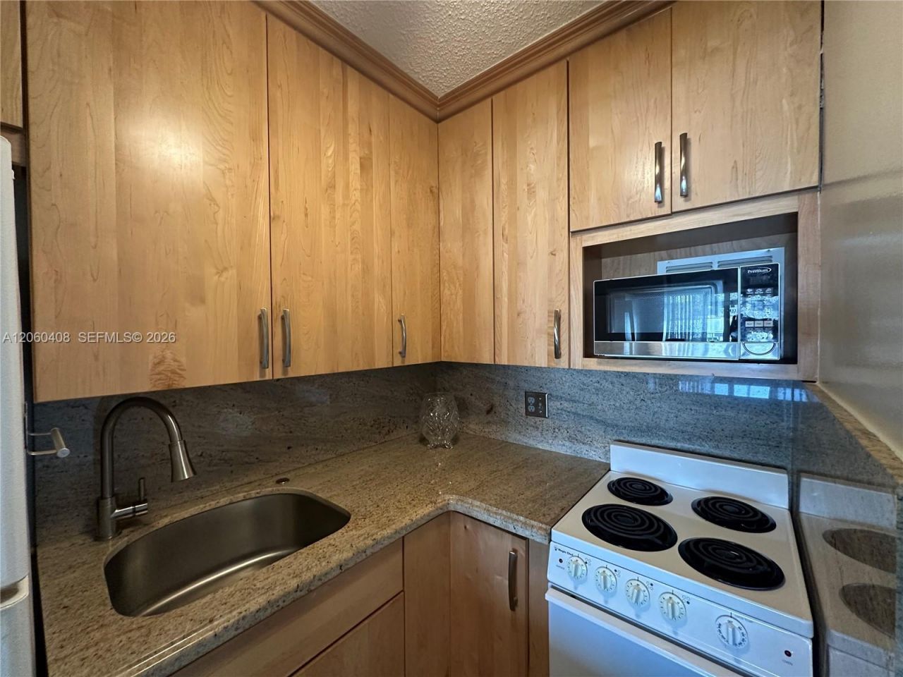 851 Atlantic Shores Blvd , Unit 119, Hallandale Beach, FL 33009 Photo