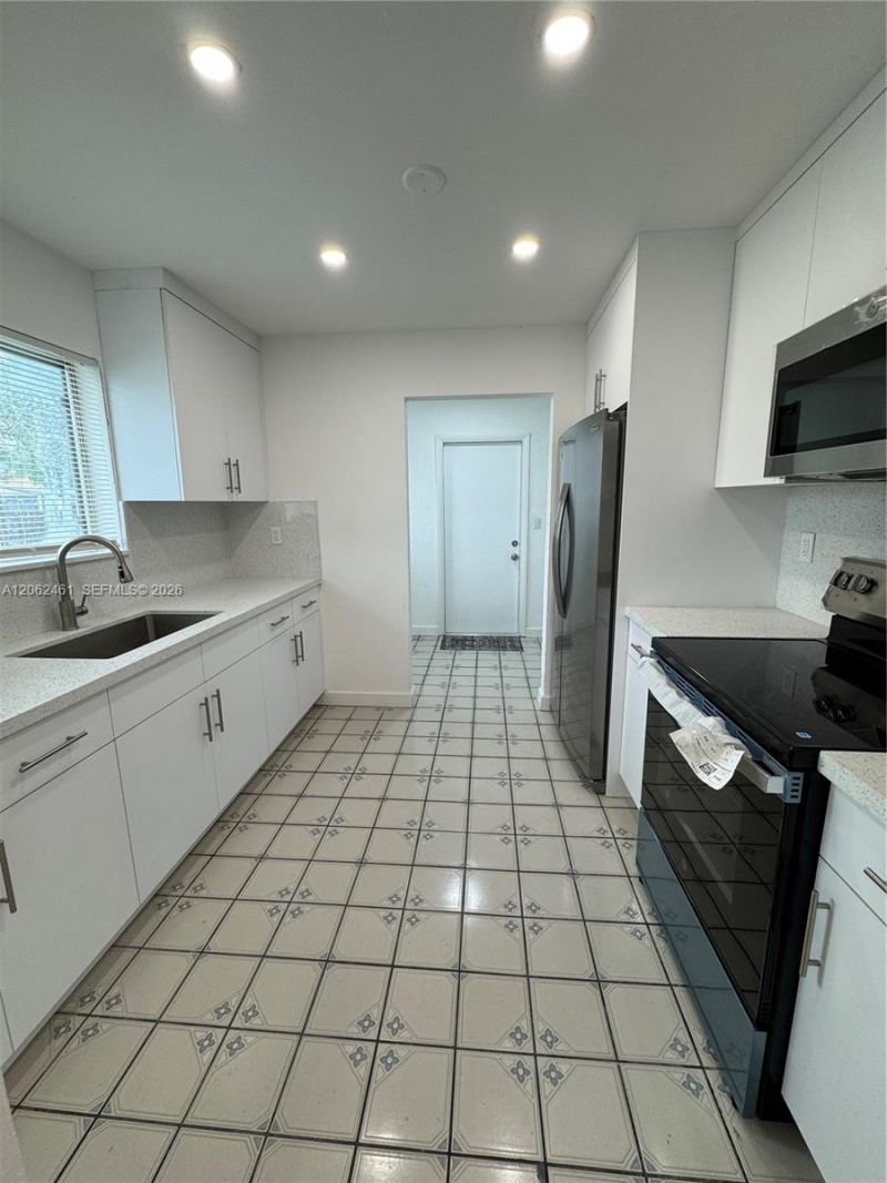 2669 NW 24th Ct, Fort Lauderdale, FL 33311 Photo