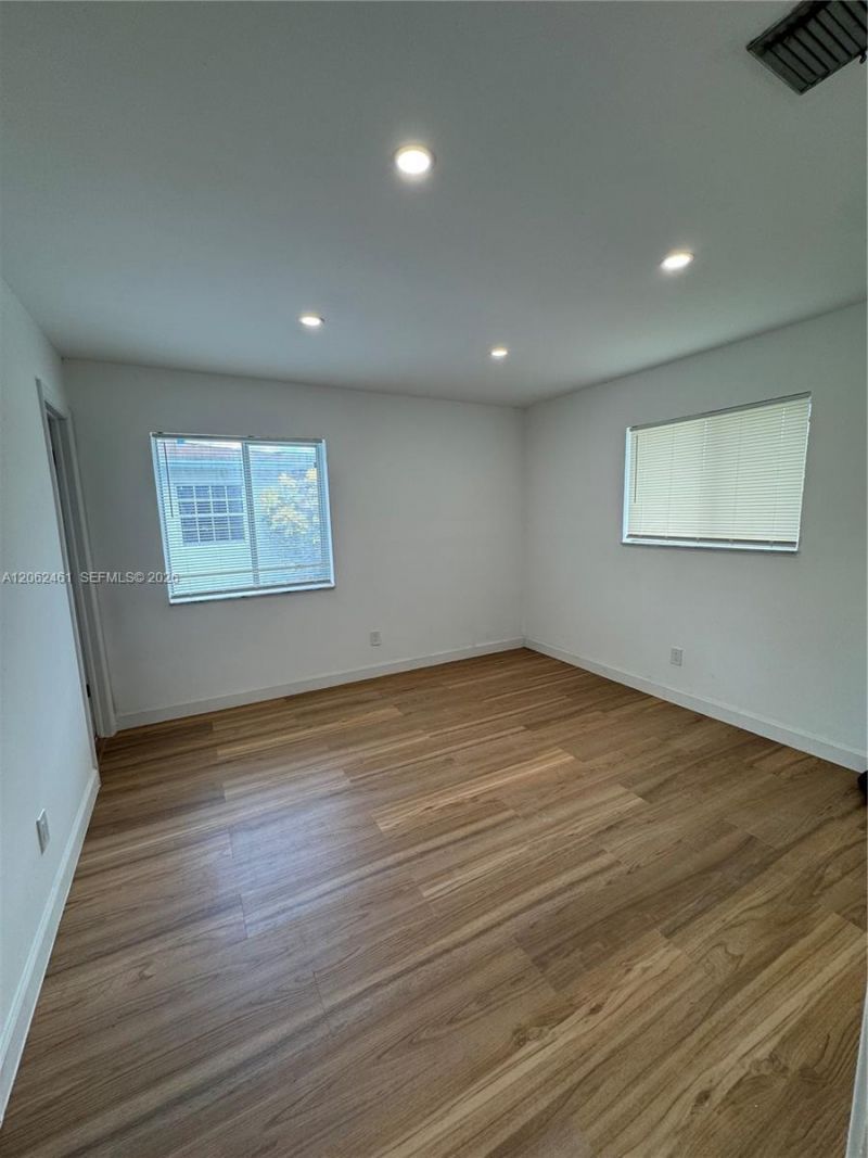 2669 NW 24th Ct, Fort Lauderdale, FL 33311 Photo