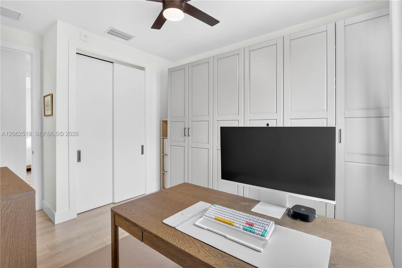916 NE 4th St , Fort Lauderdale, FL 33301 Photo
