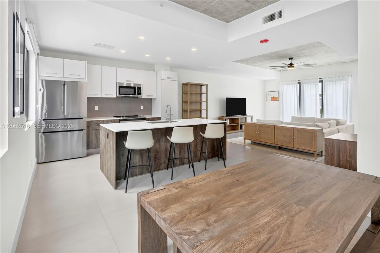 916 NE 4th St , Fort Lauderdale, FL 33301 Photo