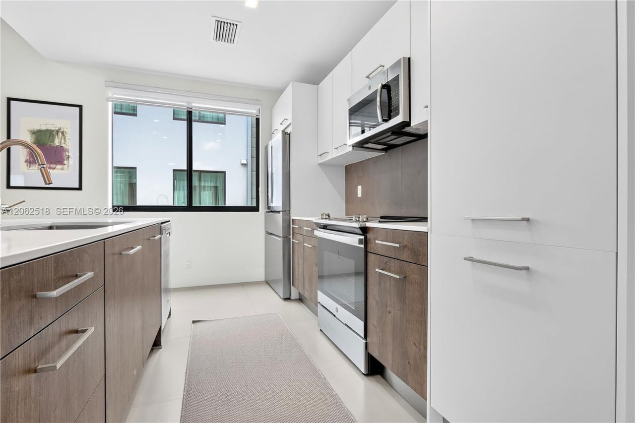916 NE 4th St , Fort Lauderdale, FL 33301 Photo