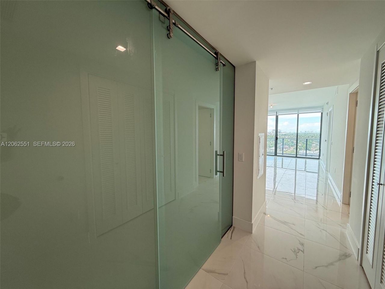 1170 E Hallandale, Unit 1106, Hallandale Beach, FL 33009 Photo
