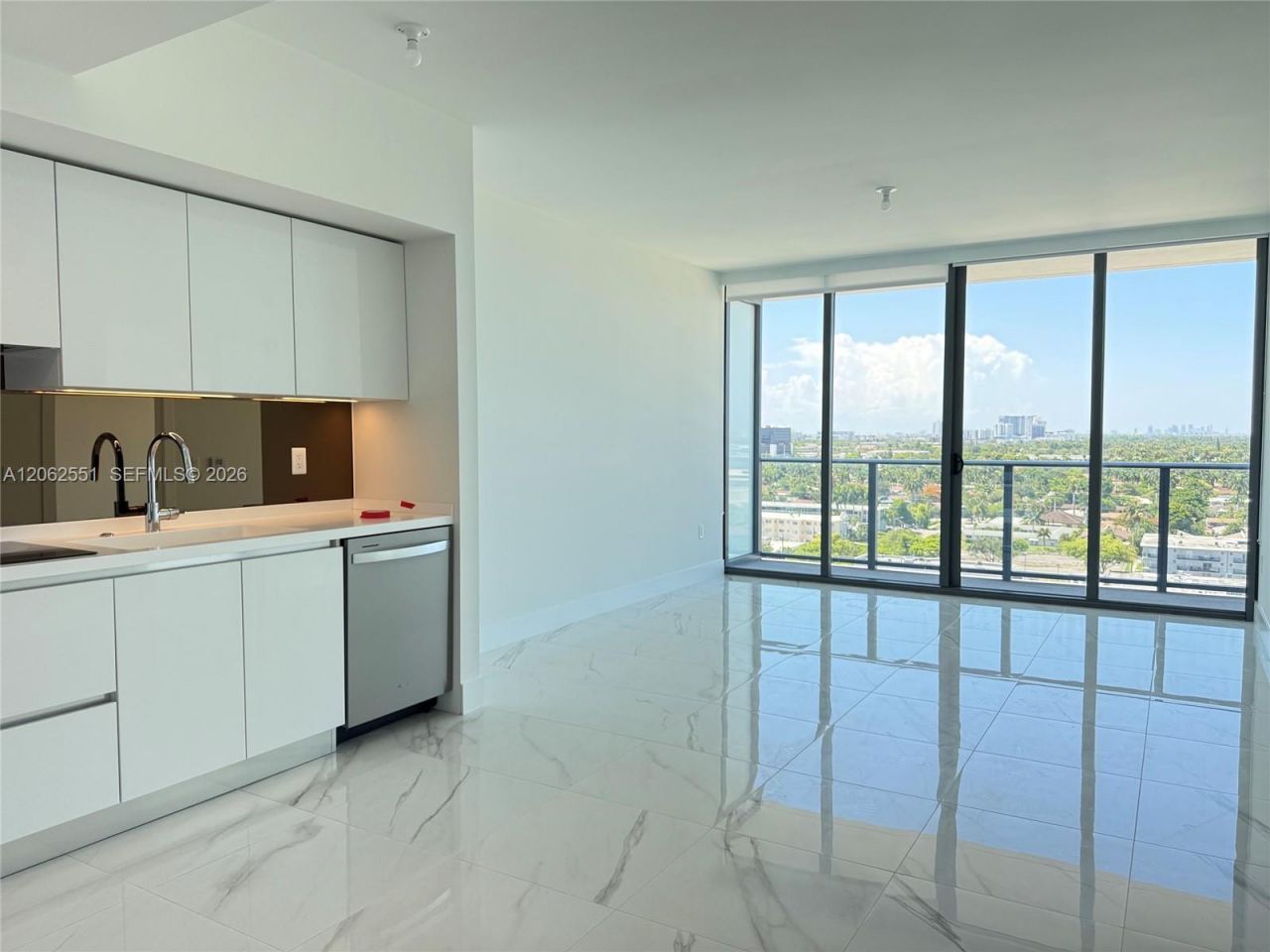 1170 E Hallandale, Unit 1106, Hallandale Beach, FL 33009 Photo