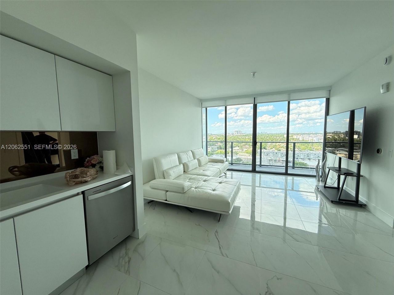 1170 E Hallandale, Unit 1106, Hallandale Beach, FL 33009 Photo
