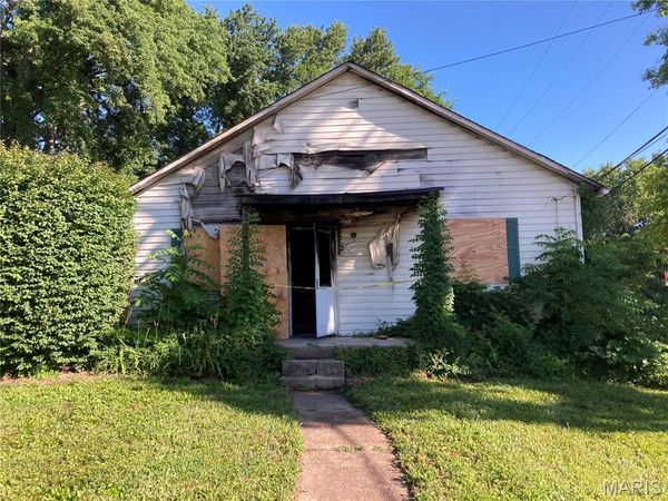 14205 Olive Boulevard , Chesterfield, MO 63017