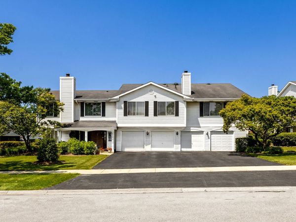 7922 KNOTTINGHAM Circle , Unit B, Darien, IL 60561