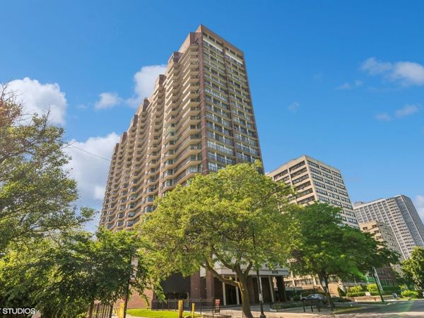 4170 N Marine Drive, Unit 13A, Chicago, IL 60613
