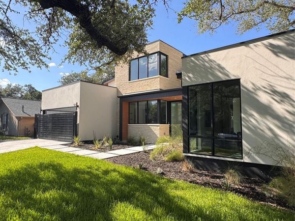 4216 Deepwoods DR, Austin, TX 78731