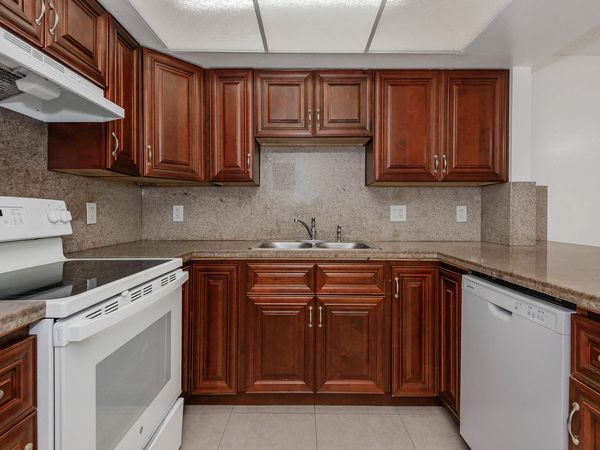 8830 W SAMPLE Road, Unit 3, Coral Springs, FL 33065