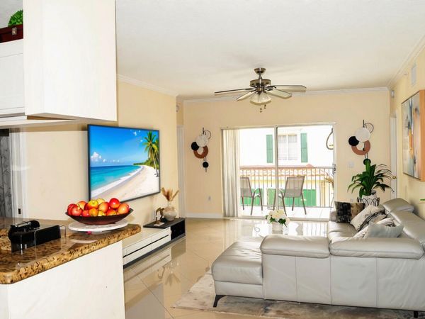 11685 W Atlantic Boulevard, Unit 923, Coral Springs, FL 33071