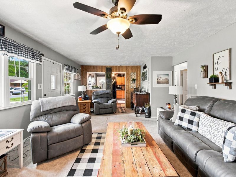 796 Central Drive , Marion, OH 43302 Photo 8