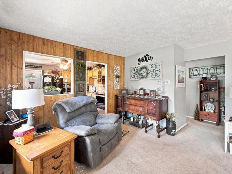 796 Central Drive , Marion, OH 43302 Photo 9